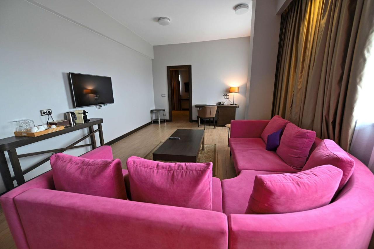Radisson Blu Hotel, Abidjan Airport Buitenkant foto