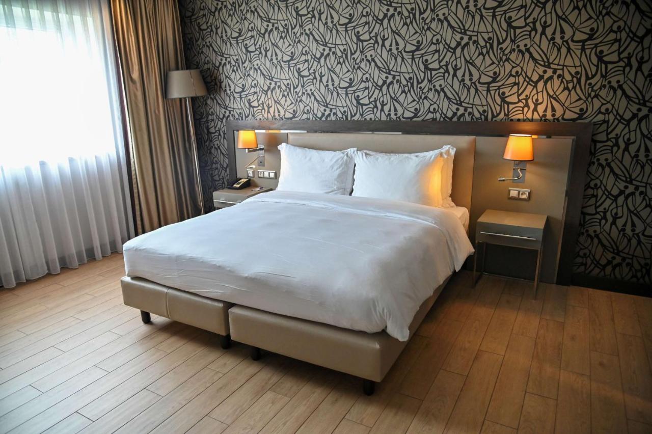 Radisson Blu Hotel, Abidjan Airport Buitenkant foto
