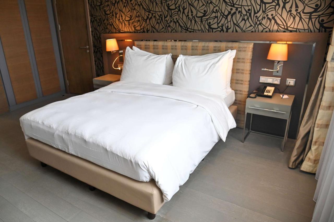 Radisson Blu Hotel, Abidjan Airport Buitenkant foto