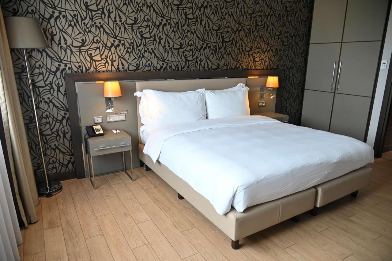 Radisson Blu Hotel, Abidjan Airport Buitenkant foto