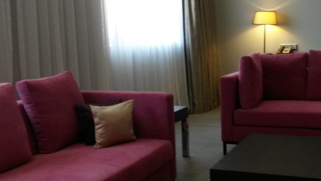 Radisson Blu Hotel, Abidjan Airport Buitenkant foto