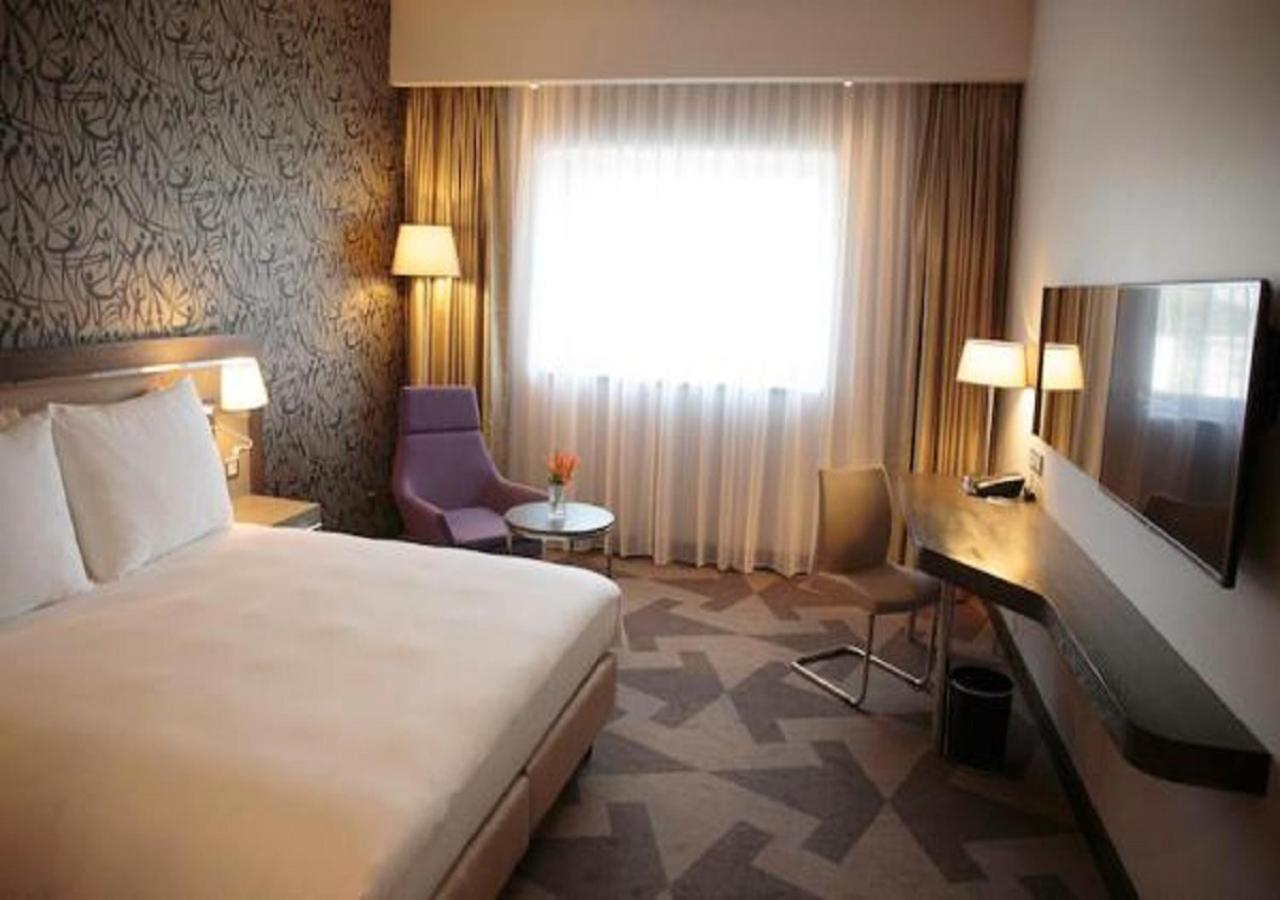 Radisson Blu Hotel, Abidjan Airport Buitenkant foto