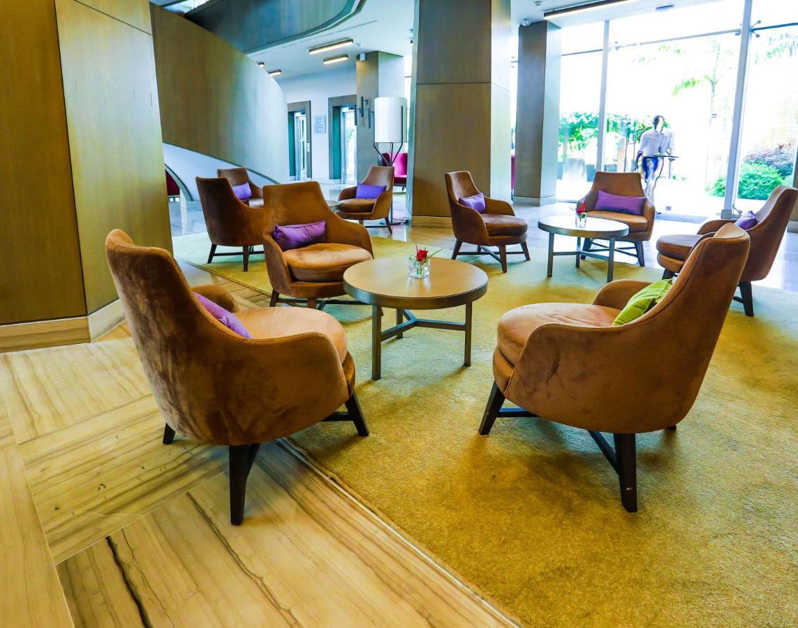 Radisson Blu Hotel, Abidjan Airport Buitenkant foto